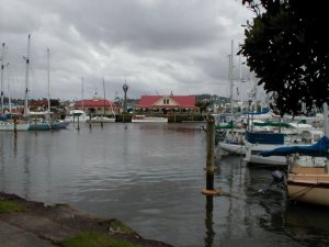 07_Whangarei_Town _Basin_Marina.JPG (16249 bytes)